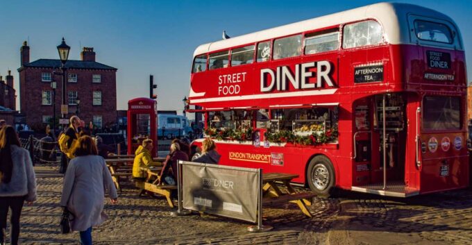 Liverpool: Book a Local Host - Transportation Arrangements