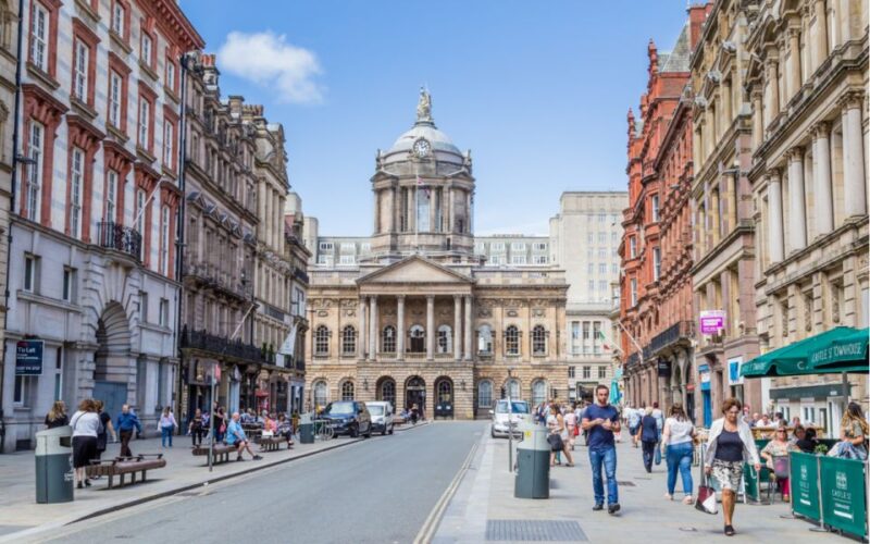 Liverpool: City Highlights Exploration Game - Unique City Exploration