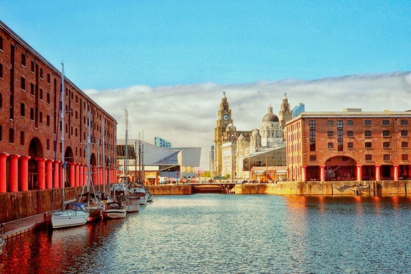 Liverpool: First Discovery Walk and Reading Walking Tour - Learning About the Locations