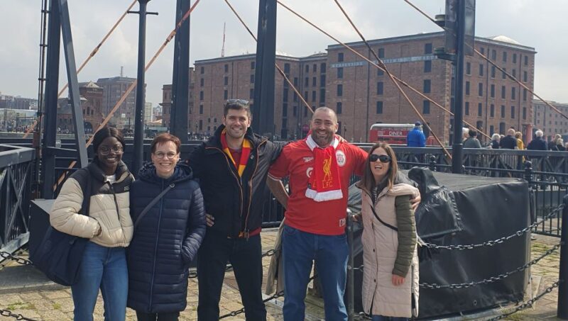 Liverpool: Guided City Walking Tour - Visiting the Cavern Club