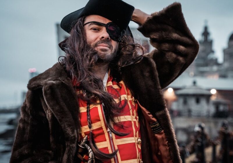 Liverpool: Pirate Pub Crawl & Boat Tour - Key Points