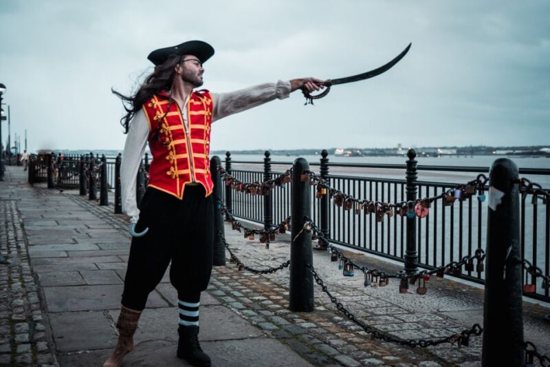 Liverpool: Pirate Pub Crawl & Boat Tour - Pirate Boat Tour