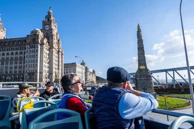 Liverpool: River Cruise and Hop-On Hop-Off Bus Tour - Commentary on the Citys History