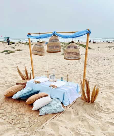Liverpool: Sip and Paint at the Beach With Drinks - Beach Atmosphere