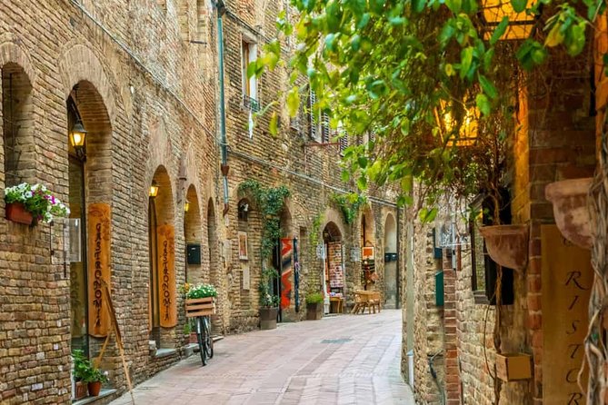 Livorno Port Shore Excursion: Siena San Gimignano Lunch&WineTasting - Booking Tips