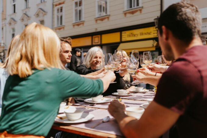 Ljubljana: 3-Hour Food Tour - Refund and Reservation Policy
