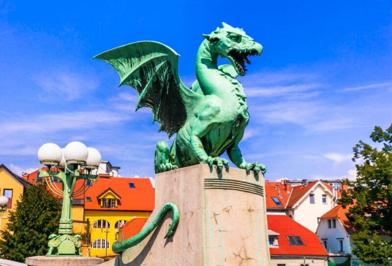 Ljubljana: Express Walk With a Local in 60 Minutes - Explore the City Highlights