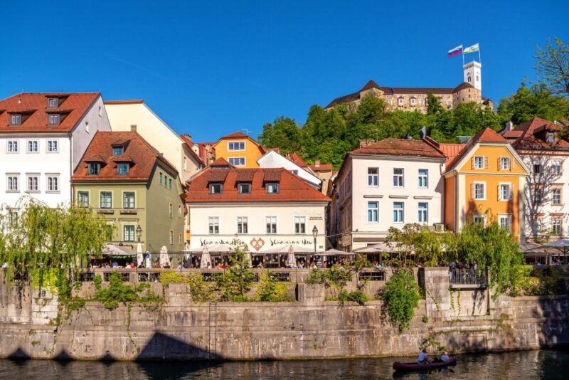 Ljubljana: Guided Walk & Funicular Ride to Ljubljana Castle - Tour Description