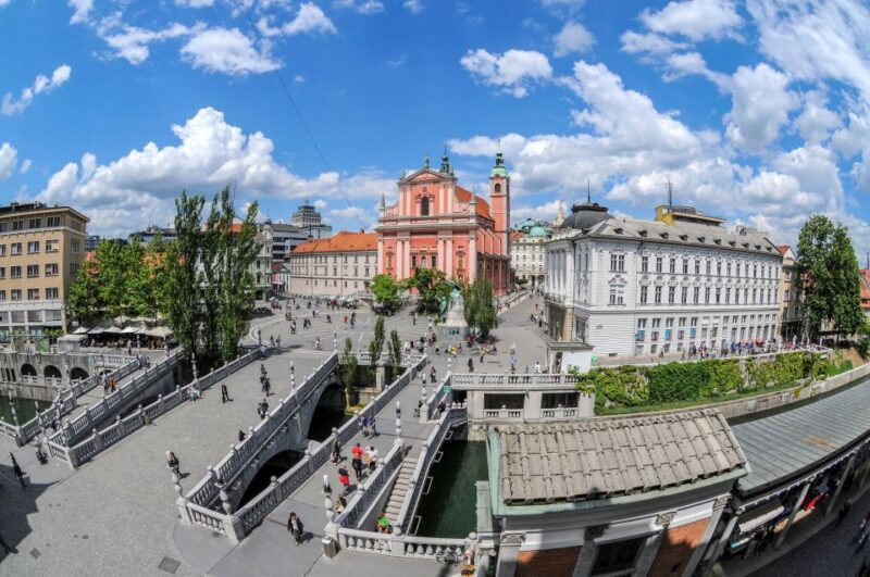 Ljubljana: Guided Walk & Funicular Ride to Ljubljana Castle - Participant Information
