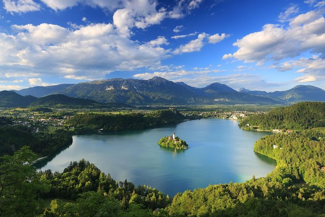 Ljubljana: Lake Bled Experience Small Group Half-Day Tour - Pletna Boat Ride