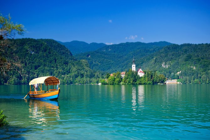 Ljubljana: Lake Bled Experience Small Group Half-Day Tour - Meeting Point and Logistics