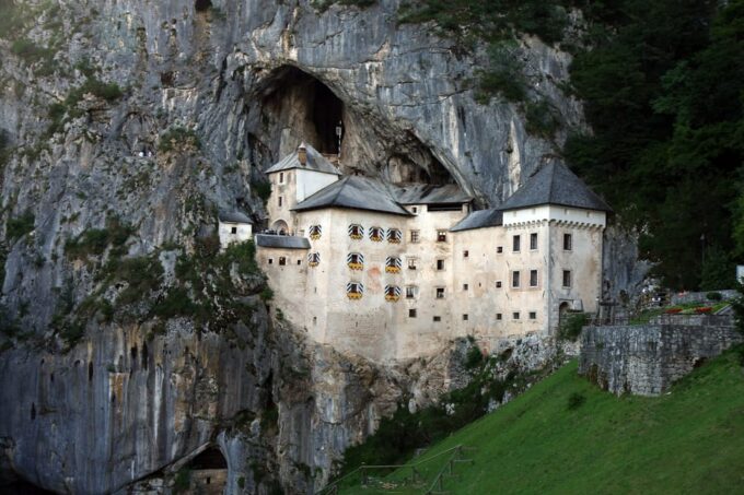 Ljubljana: Lake Bled, Postojna Cave, and Predjama Day Tour - Itinerary Highlights