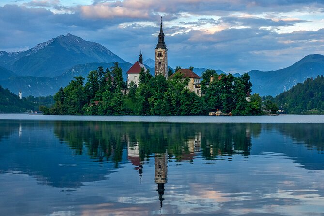 Ljubljana & Lake Bled (Up to 8 Persons) - Visiting Lake Bled