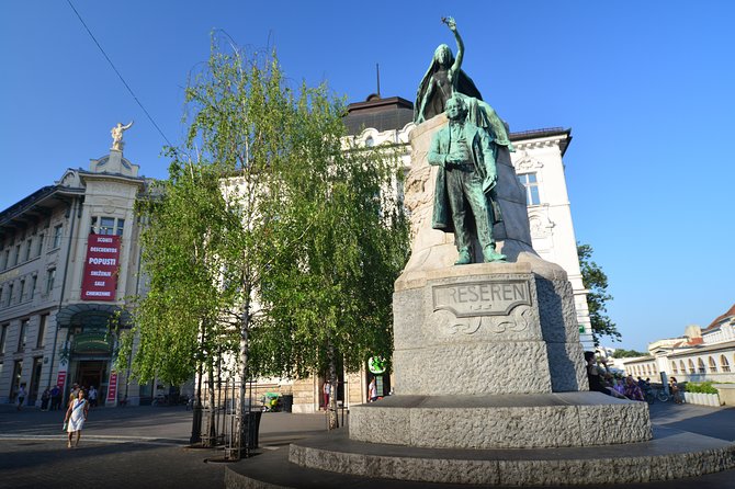 Ljubljana & National Gallery Tour - Exploring Ljubljana