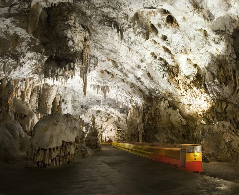 Ljubljana: Postojna Cave & Predjama Castle Tickets and Tour - Predjama Castle