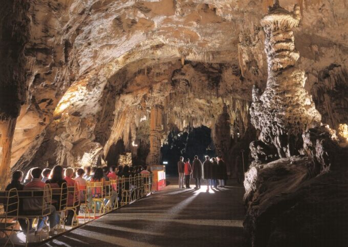 Ljubljana: Postojna Cave & Predjama Castle Tickets and Tour - Customer Reviews
