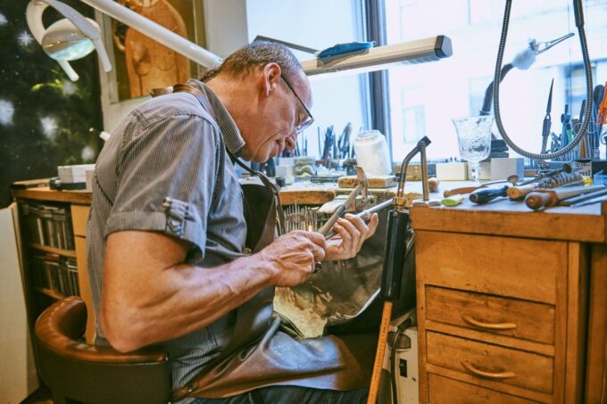 Ljubljana: Private Goldsmithery & Jewelry Workshop and Tour - Becoming a Silversmith