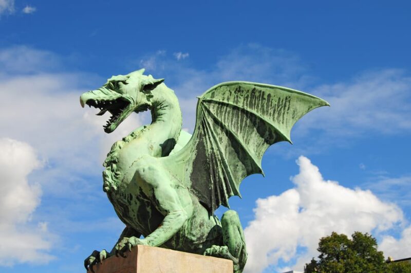 Ljubljana: Private Walking Tour of Old Town - Itinerary Highlights