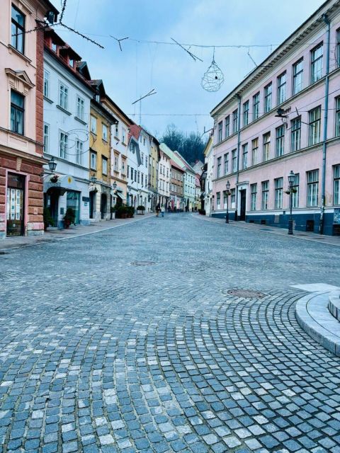 Ljubljana: Secrets of the Old Town & Ljubljanas People - Experience and Itinerary