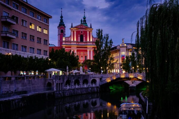 Ljubljana: Self-Guided Audio Tour - Exploring Ljubljanas Culture