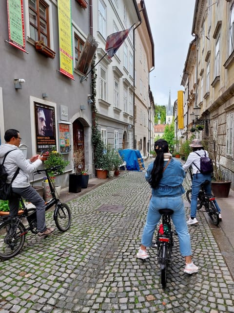 Ljubljana Sightseeing Tour by E-bikes - Experience Highlights