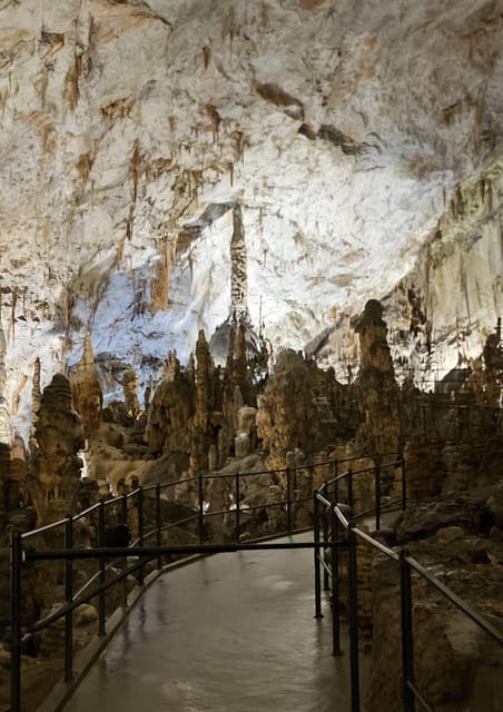 Ljubljana to Postojna Cave, Predjama Castle and Postojna Park - Key Points