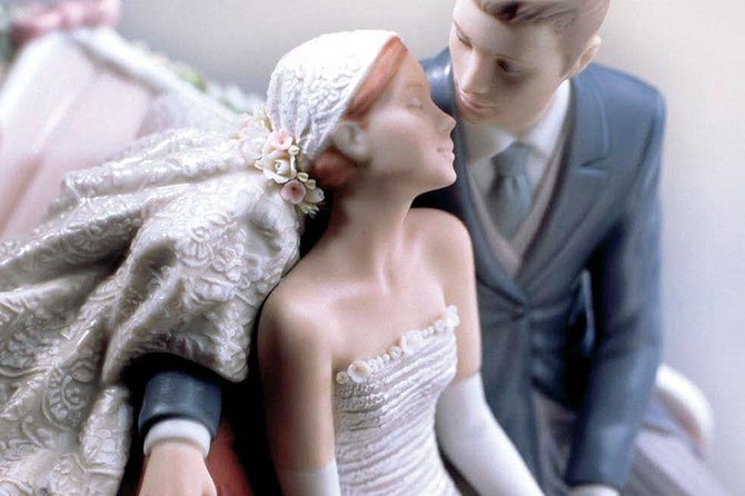 Lladro Factory Visit and Paella Lunch at the Beach - Timing and Communication