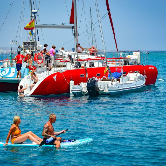 Lobos Island: 4-Hour Catamaran Trip With Lunch - Key Points