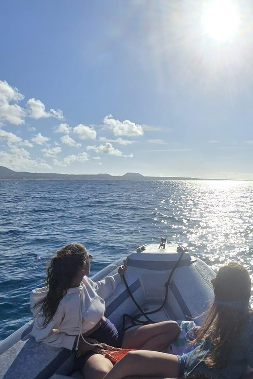 Lobos Island: Guided Turtle Searching Tour and Snorkeling - Key Points