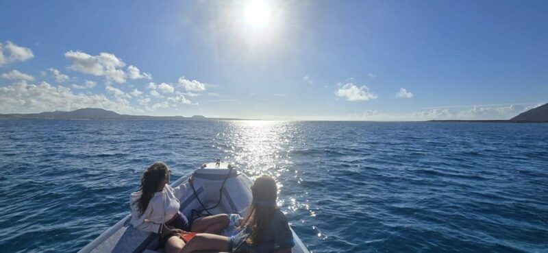 Lobos Island: Guided Turtle Searching Tour and Snorkeling - Itinerary