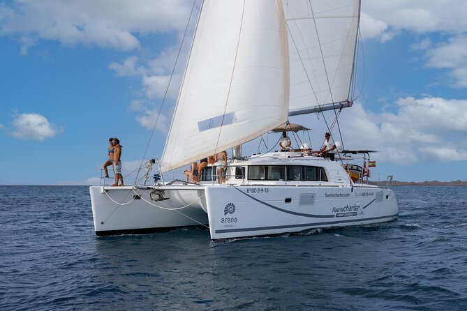 Lobos Island Half-Day Sailing Tour With Lunch - Meeting and Pickup