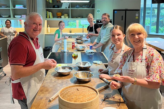 Local Cuisine Cooking Class in Singapore - Instructors and Teaching