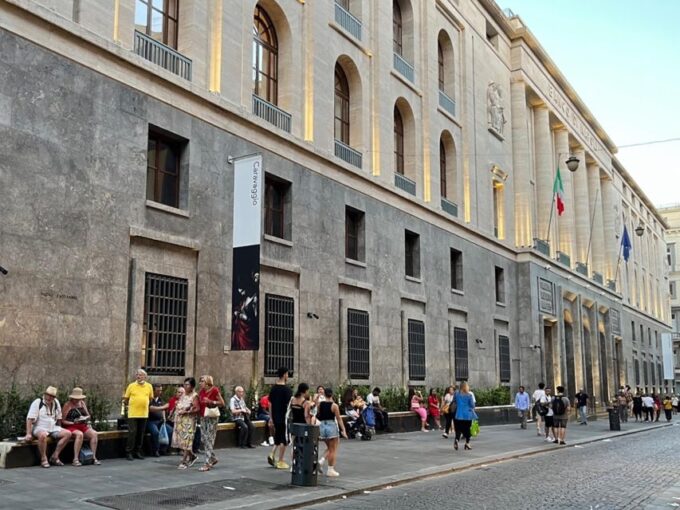 Local Expression: Art in Naples - Whats Included