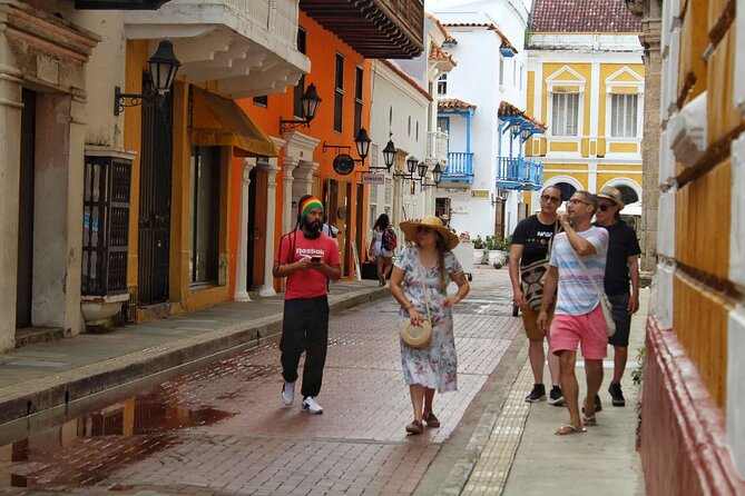 Local Flavors Food Tour With Native Chef - Exploring Cartagenas Gastronomic Delights