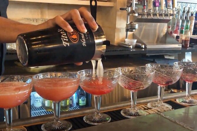Local Food and Drink Happy Hour Stroll in Bostons South End - A Taste of Local Delicacies