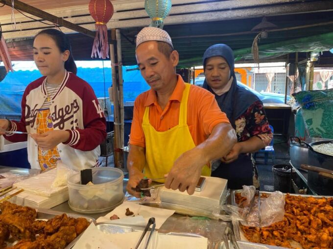 Local Food Testing at Takuapa by Amazon Prime Series Chef - Indulging in Street Food Delights