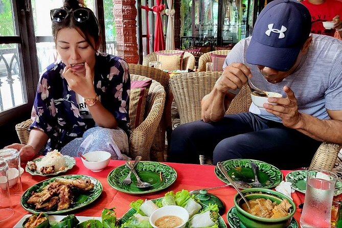 Local Foodies Tour in Phnom Penh City - Taste of Authentic Cambodian Cuisine