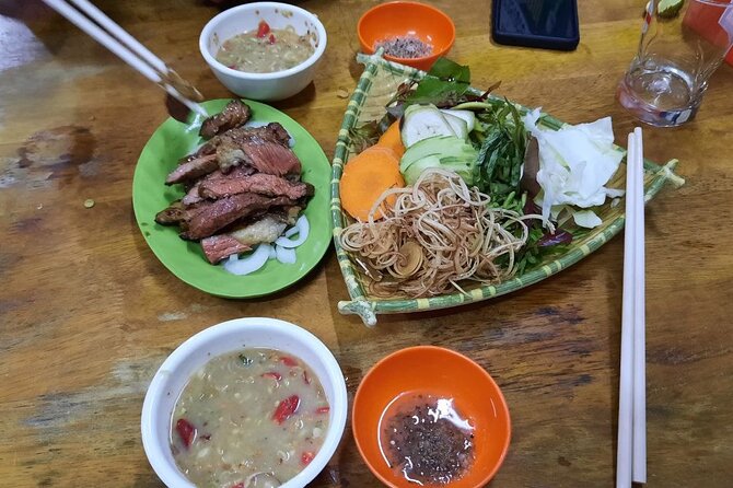 Local Foodies Tour in Phnom Penh City - Highlights of the Food Experience