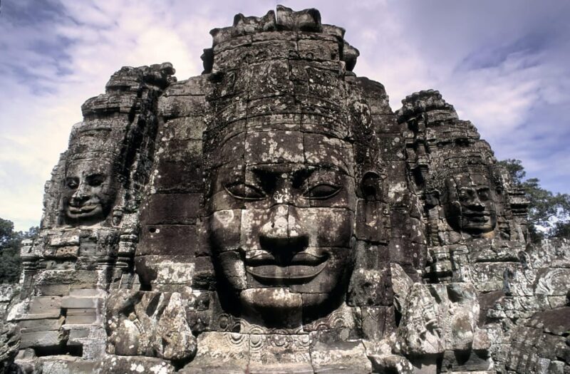 Local French Speaking Guide for Angkor Wat Day Tour - Experience and Flexibility