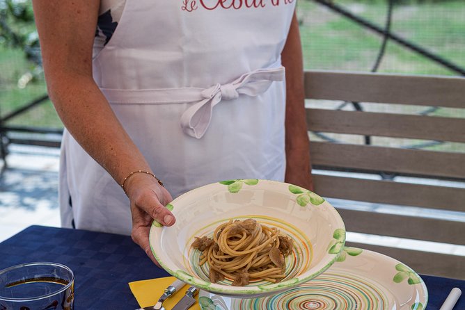 Local Market Visit and Dining Experience at a Locals Home in Chieti - Meeting Information