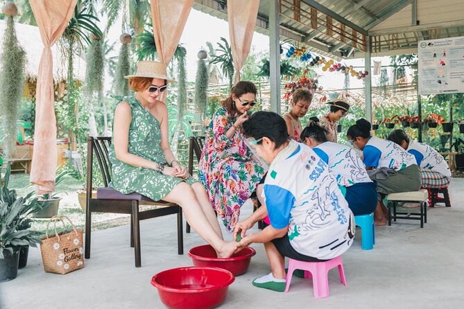 Local Private Tour From Bangkok to Pattaya - Pa Yors Farm