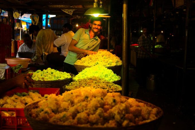 Local Transport & Dabbawallah Tour - Suburban Train Ride
