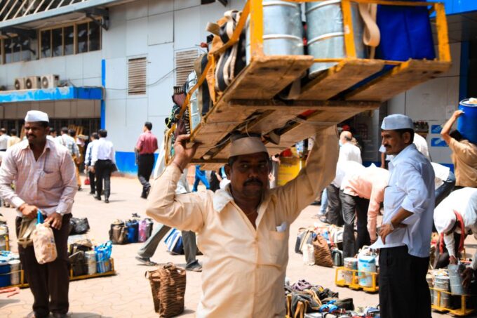 Local Transport & Dabbawallah Tour - Dabbawallah Observation