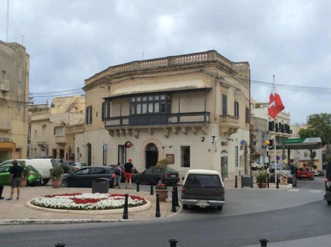 Local Villages Tour - Mellieha, Mosta, Naxxar & Mgarr - Driver and Accessibility