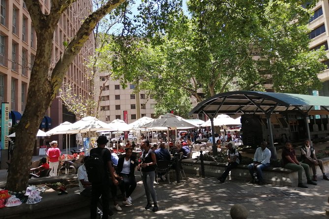 LocalPlaces Understanding Johannesburg Walking Tour - Engaging Guides Storytelling Skills