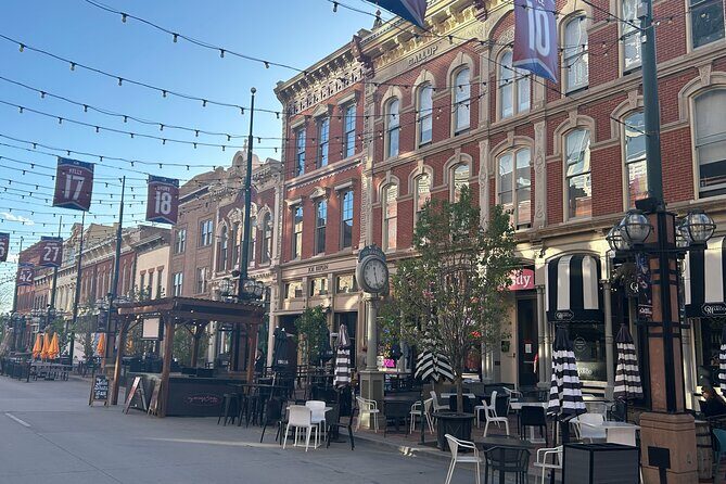 LoDo Walking Adventure in Downtown Denver - Key Points