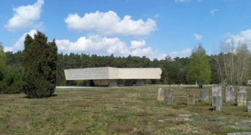 Lodz: Chelmno Kulmhof Concentration Camp Private Tour - Itinerary and Activities