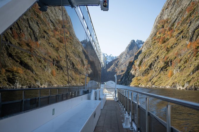 Lofoten Islands: Silent Trollfjord Cruise From Svolvær - Meeting and Pickup Logistics