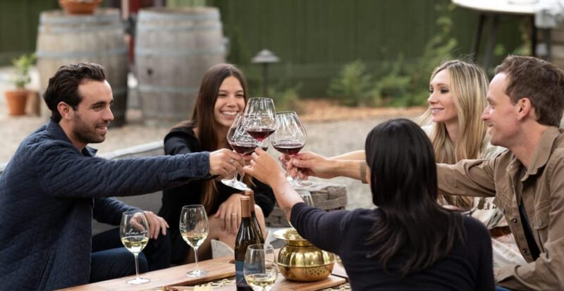 Loire Castle Wine Tasting Tour - Itinerary Highlights