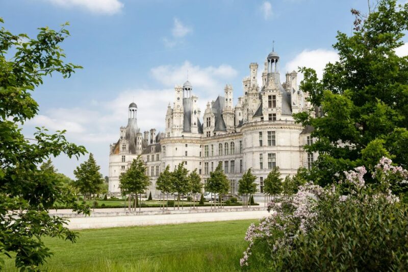 Loire Valley Castles: VIP Private Tour From Paris 3 Castles - Just The Basics